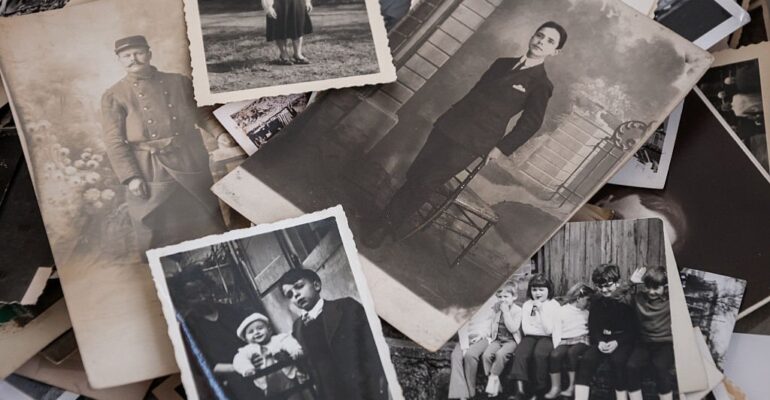 Aplicativo e sites para descobrir quem você foi na vida passada