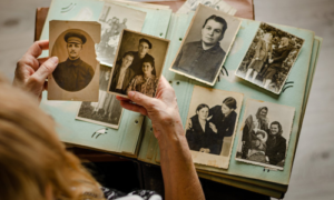 Descubra as origens da sua família com um aplicativo gratuito que rastreia sobrenomes