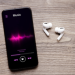 Reviva as melhores lembranças com apps de músicas nostálgicas.